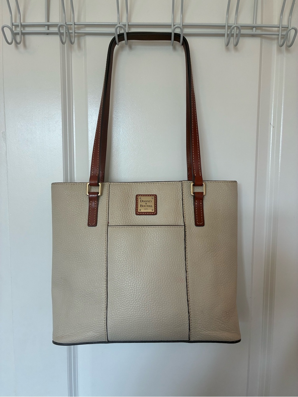 Dooney & Bourke Pebble Grain Small Lexington Tote – Excellent Condition